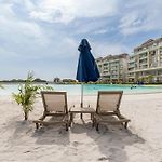 Resort With Crystal Clear Lagoon Beach Type, 1 Level