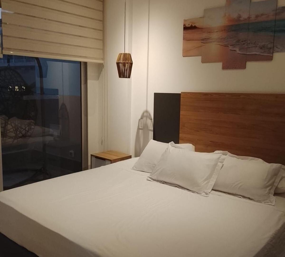 With Crystal Clear Lagoon Type, 1 Level Cartagena