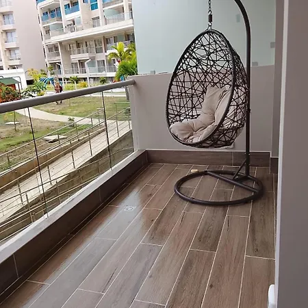 Apartment With Crystal Clear Lagoon Type, 1 Level *