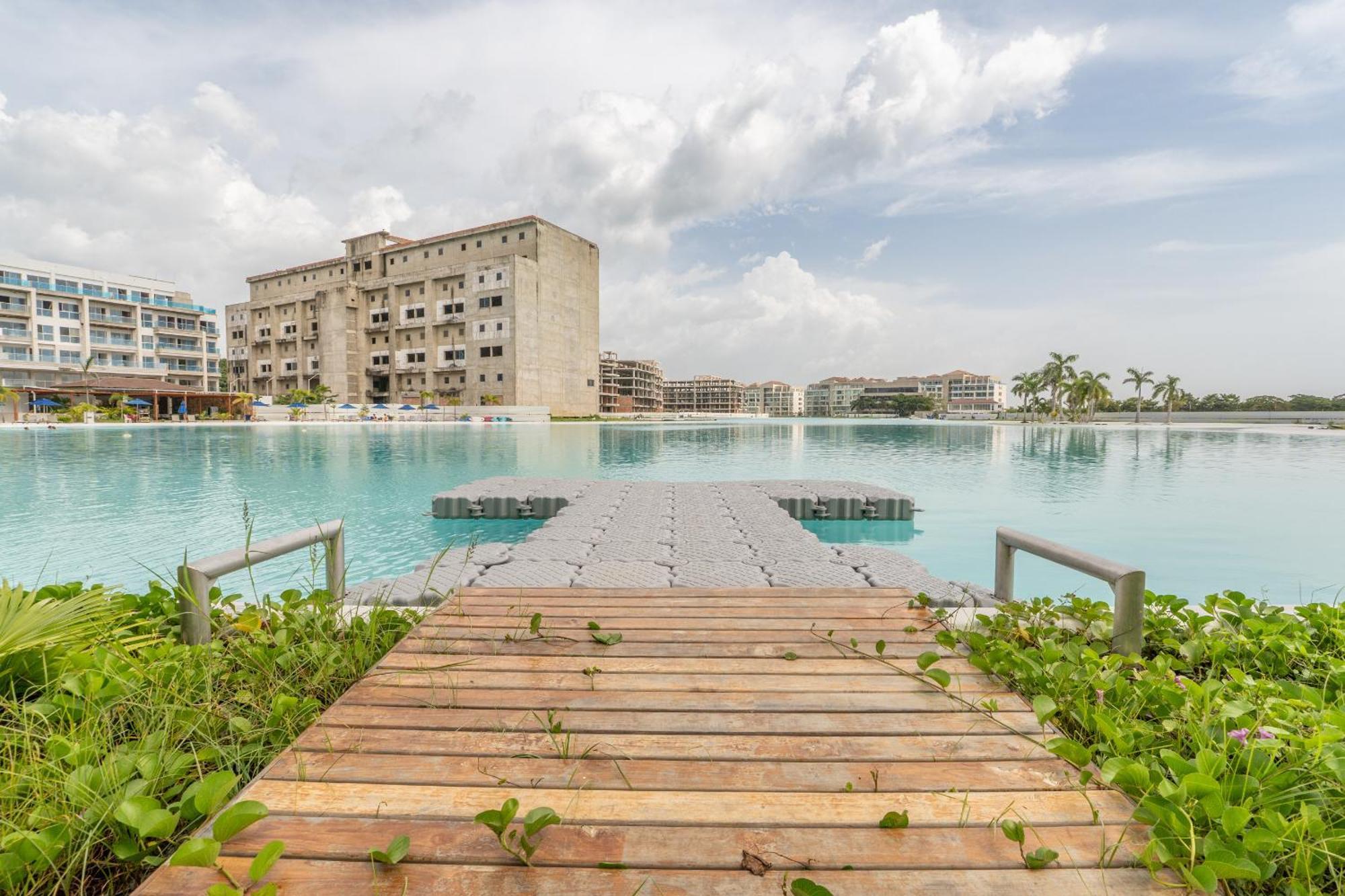 Apartment With Crystal Clear Lagoon Type, 1 Level Cartagena