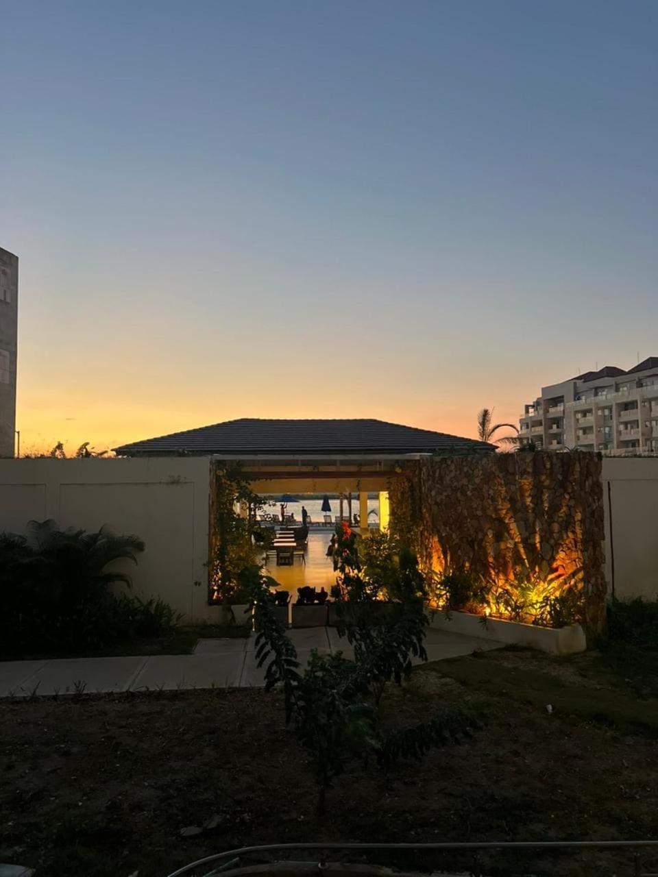 With Crystal Clear Lagoon Type, 1 Level Apartment Cartagena